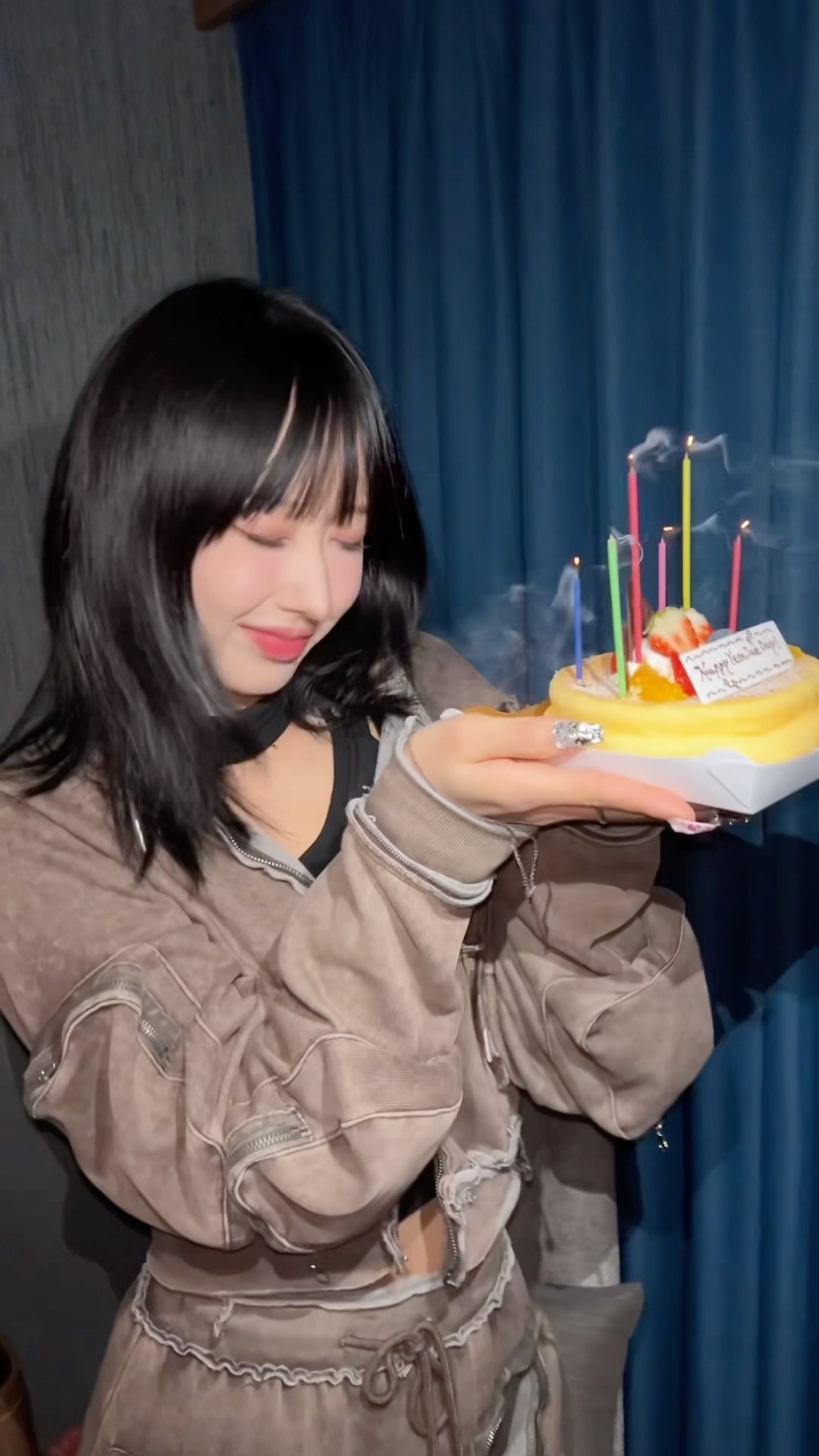 HAPPY YEON JAE DAY ?⬛❗️ #MIMIIROSE #미미로즈 #ミミローズ #YEONJAE #연재 #ヨンジェ #겨울에_태어난_핫걸_연재_생일_축하해